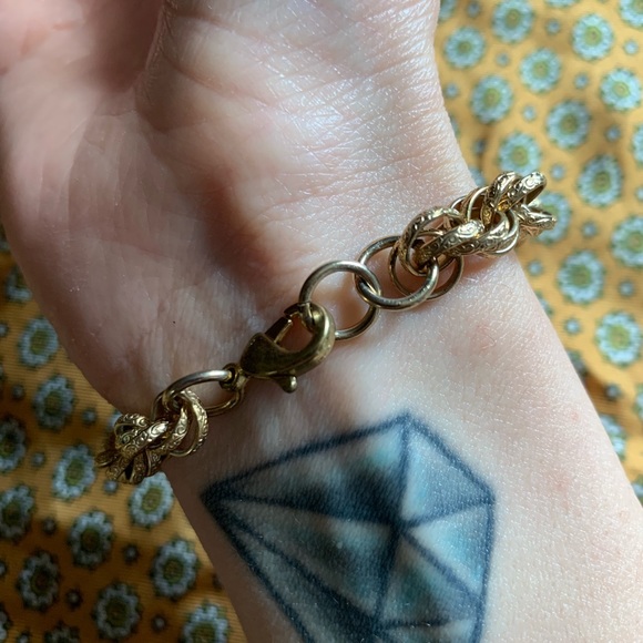 SALE! 💛 Upcycled 1970’s Vintage Gold Bracelet 💛 - Picture 3 of 4